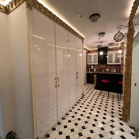 2 Bedrooms Heart Of City Center Chişinău Esterno foto