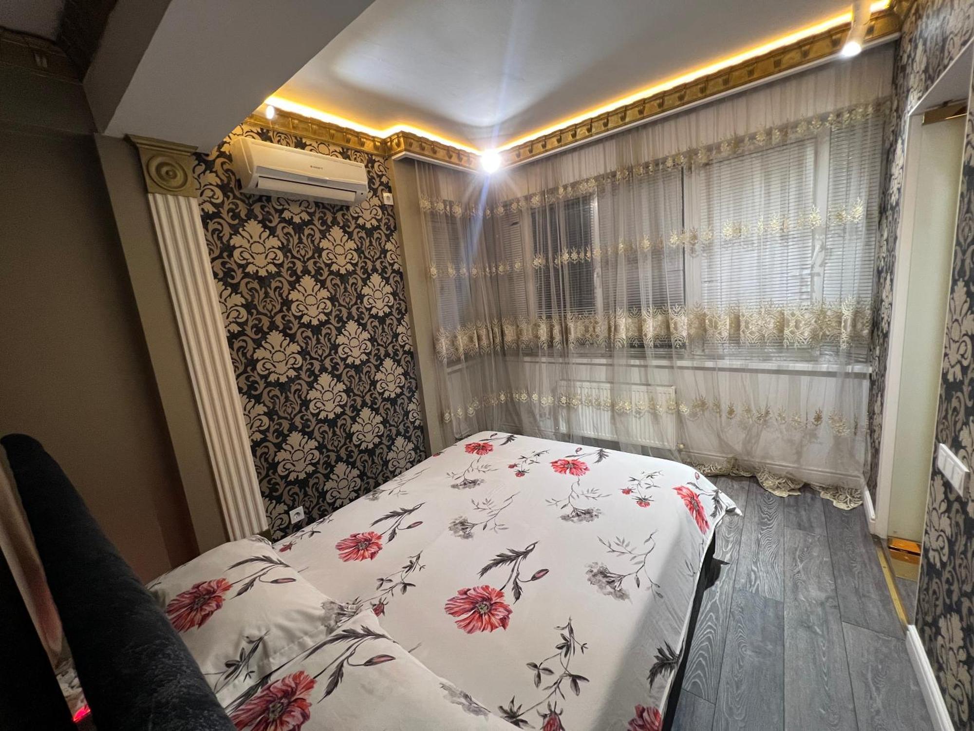 2 Bedrooms Heart Of City Center Chişinău Esterno foto