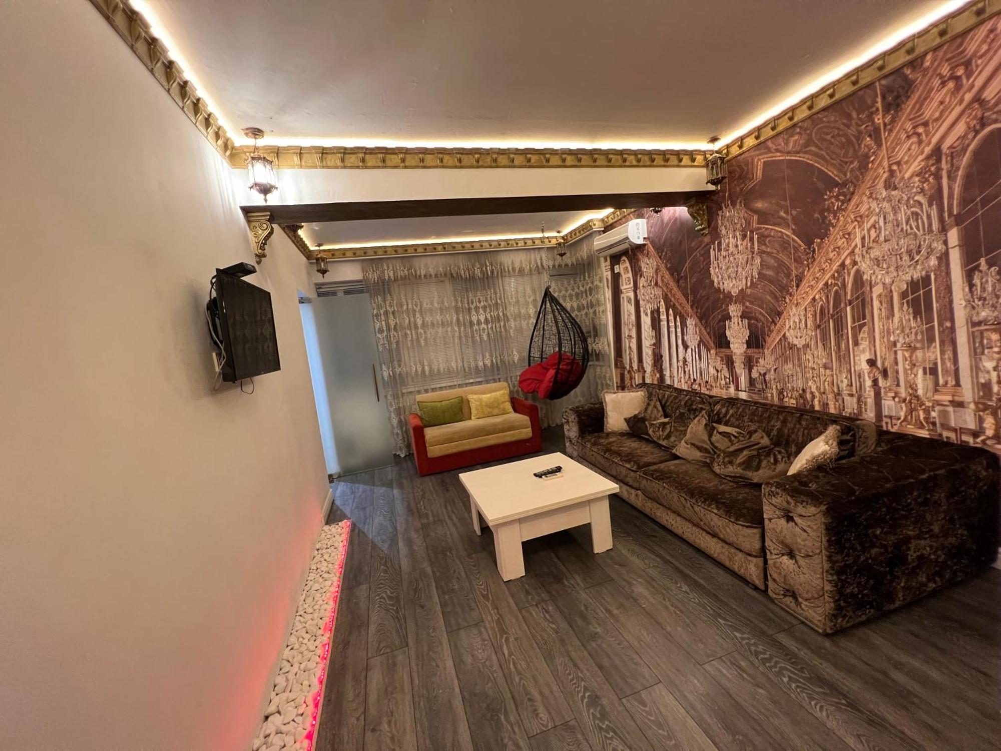 2 Bedrooms Heart Of City Center Chişinău Esterno foto