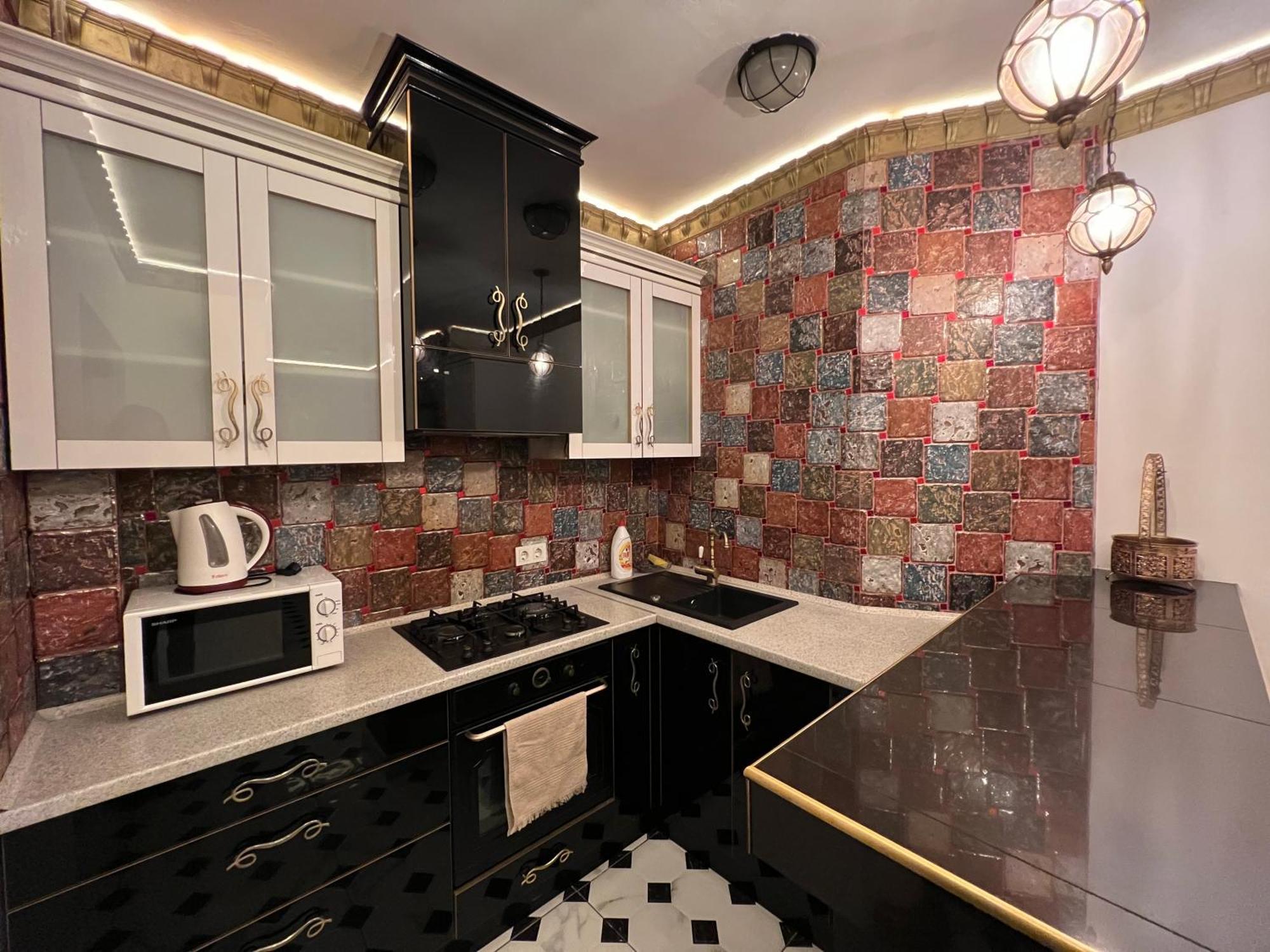 2 Bedrooms Heart Of City Center Chişinău Esterno foto